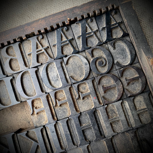 10 line Day and Collins Wood Type